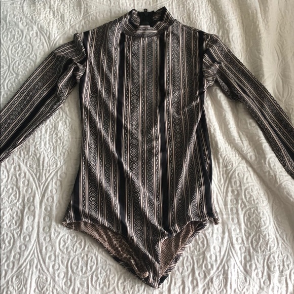 acacia swimwear Other - Acacia rash guard